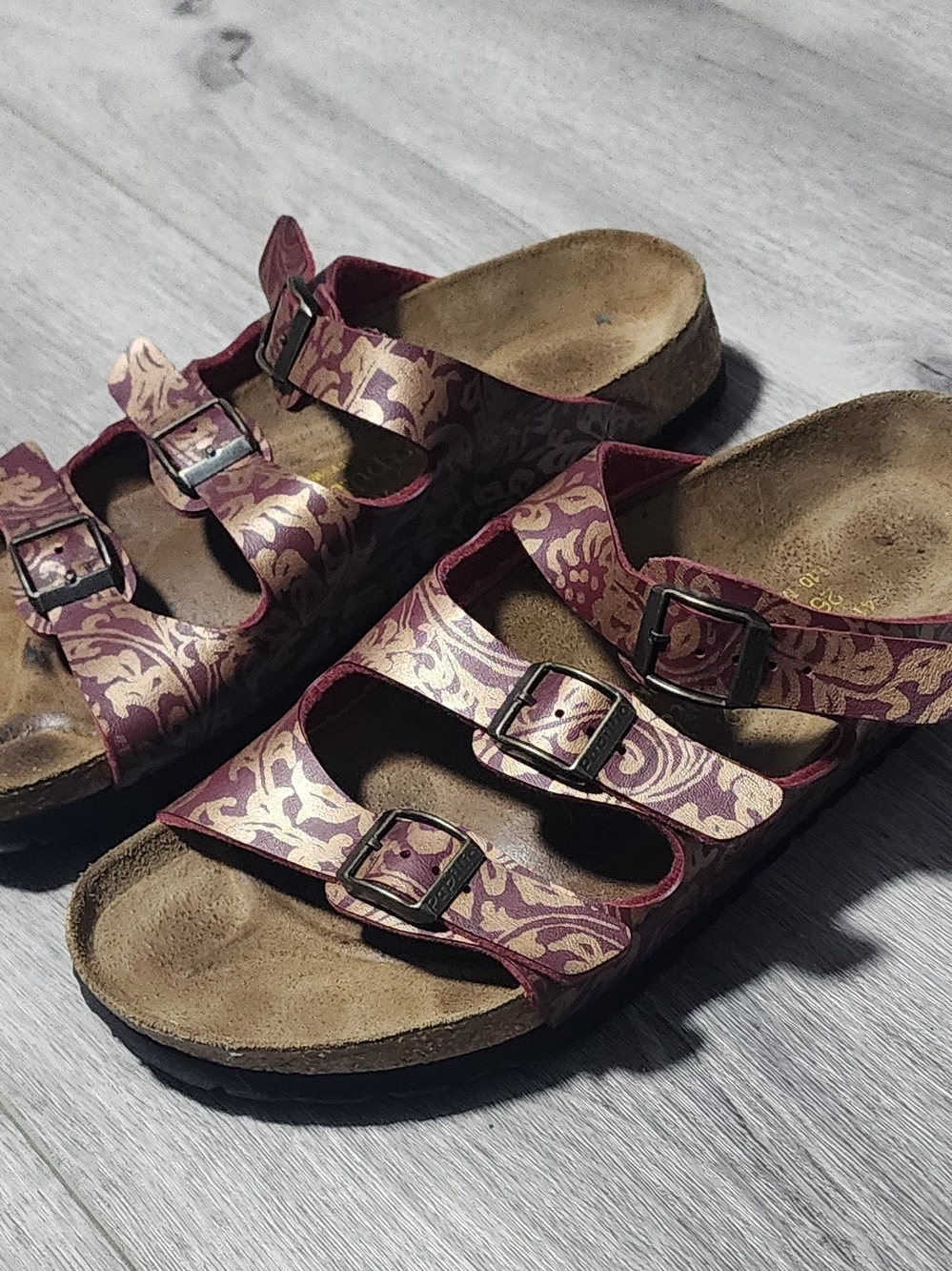 Birkenstock Papillio Florida Rasberry & Gold Floral Pattern Sandals Womens 10